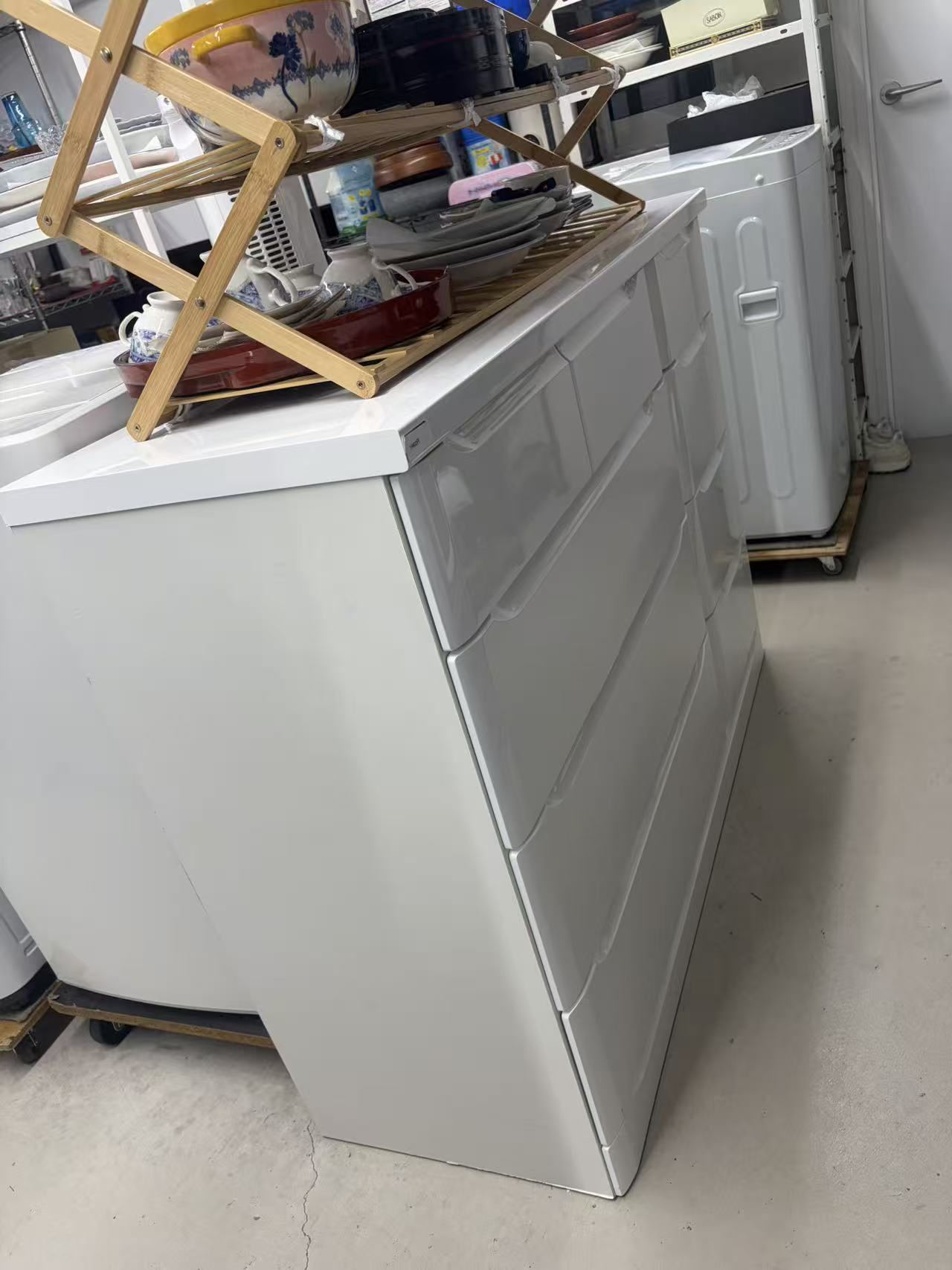 収納チェスト側面