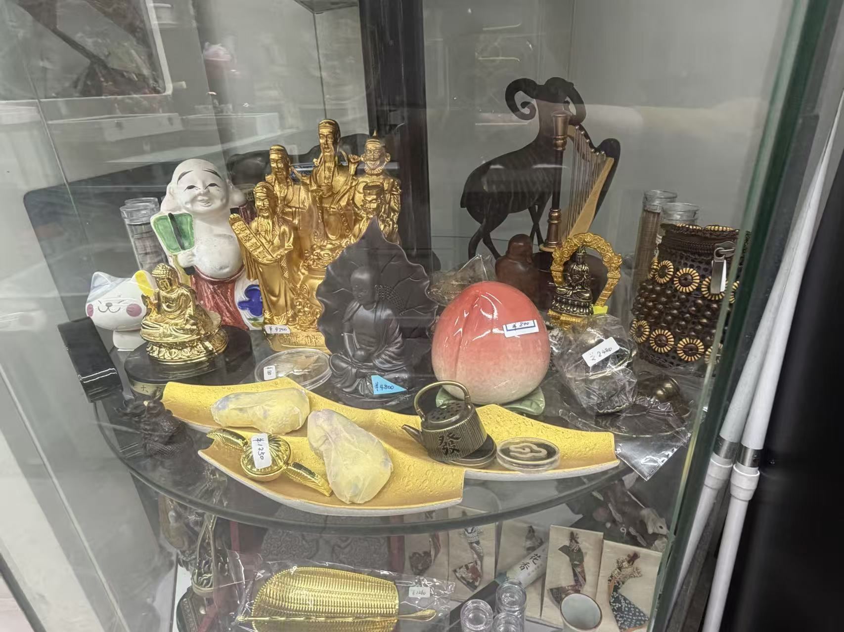 陶器・金属・石像・縁起物 インテリア置物 各種の店内展示写真13
