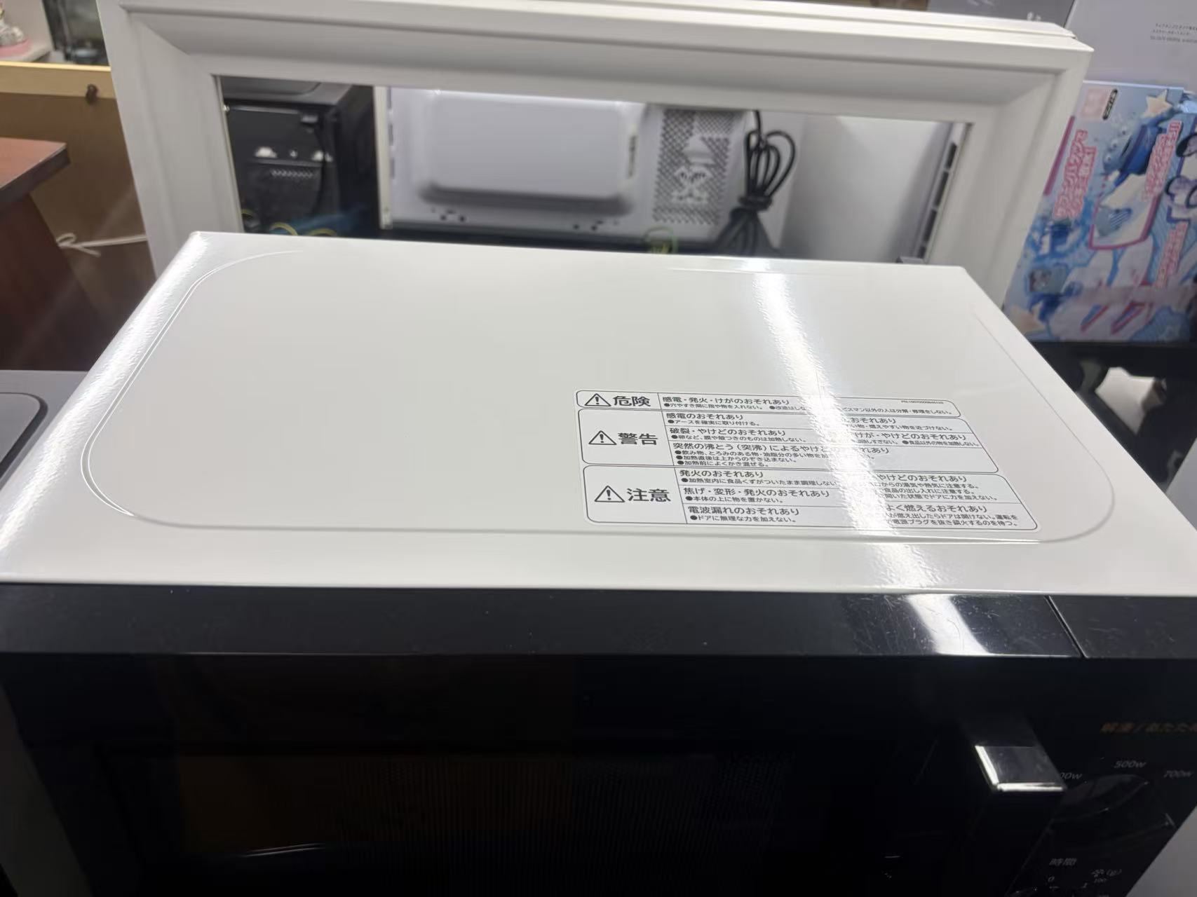 Midea 電子レンジ 上面
