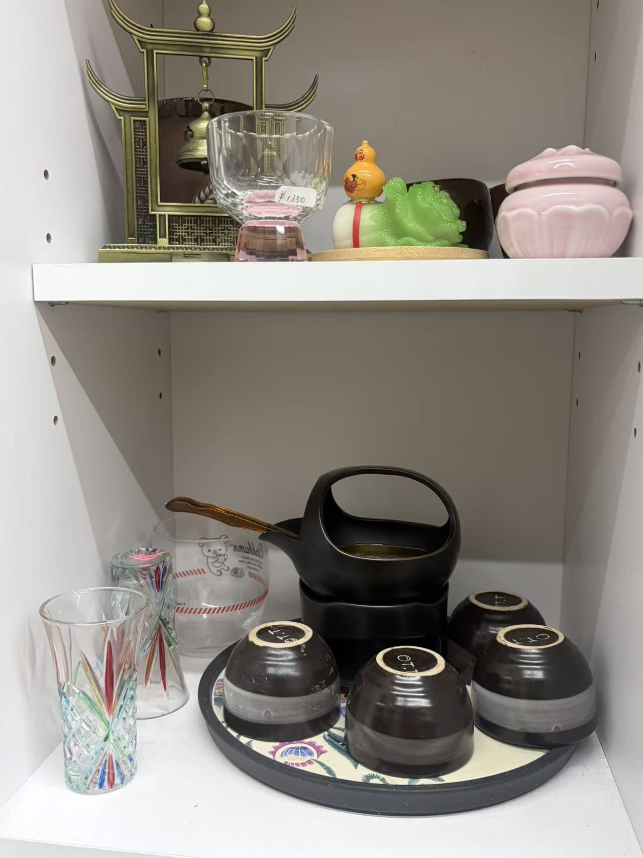 和洋陶磁器・茶器・ガラス食器 各種の店内展示写真23