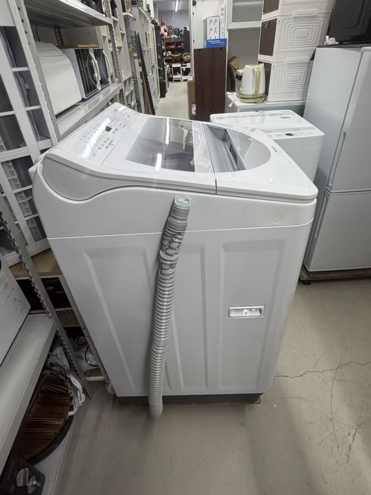 Panasonic NA-FA80H8 側面と排水ホース